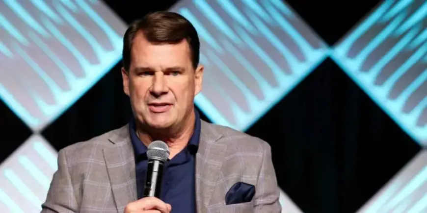 Ford CEO Farley: Labor Shortages Stall AI Data Center Expansion, Reshoring Efforts