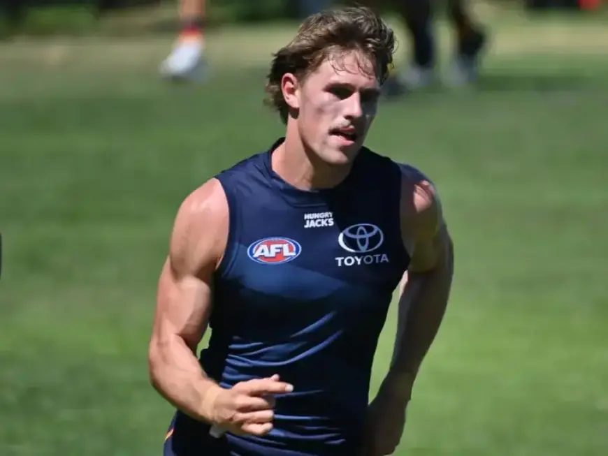 Crows Young Star Leaves Field in Agony on Stretcher