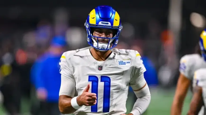 Jimmy Garoppolo Faces Uncertainty for Sunday’s Clash Against Bears