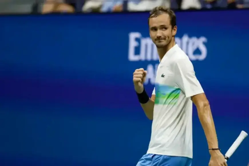 Top ATP Australian Open Bets: Medvedev Battles De Jong