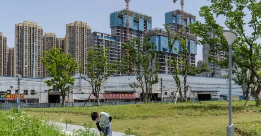 China’s Economic Growth Slows Due to Real Estate Crash