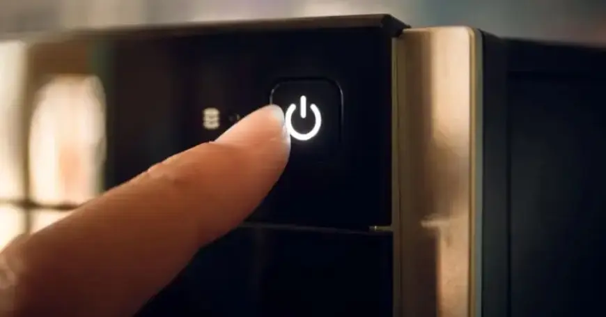 Microsoft Tackles Windows 11 Shutdown Bug with Urgent Fix