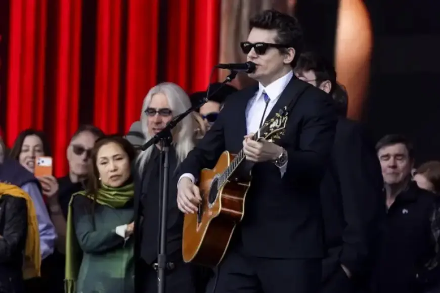 John Mayer Honors Bandmate Bob Weir with Heartfelt Tribute