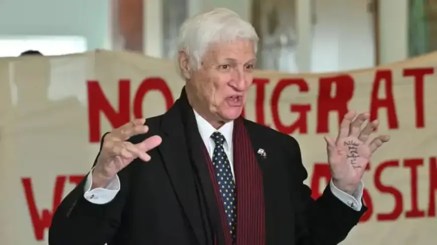 Bob Katter Embraces Middle Eastern Heritage After Prior Reporter Clash