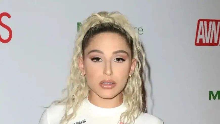 Abella Danger Showcases Carson Beck ’11’ Outfit at Indiana Game