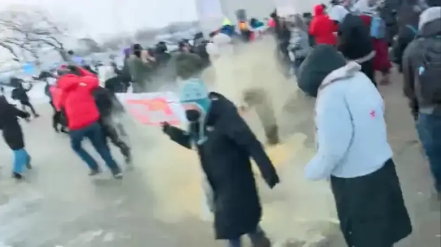 Federal Government Challenges Ruling on Tear Gas, Detention of Peaceful Protesters