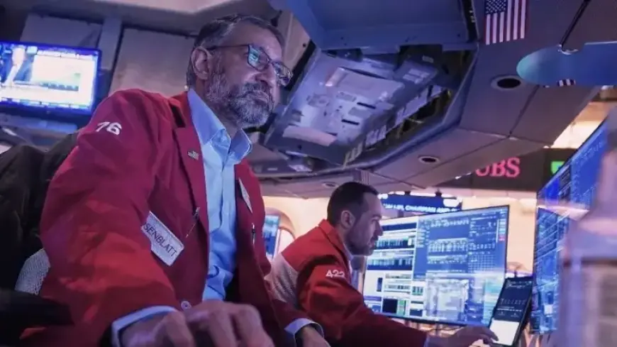 Global Stocks Plunge Amid US-Europe Tensions on Greenland and Tariffs