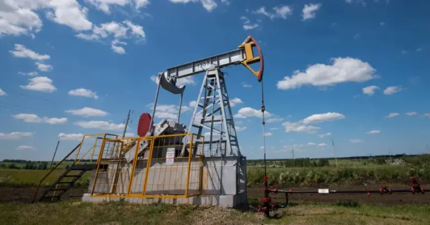 Oil Prices Stabilize Amid US Tariff Concerns Over Greenland