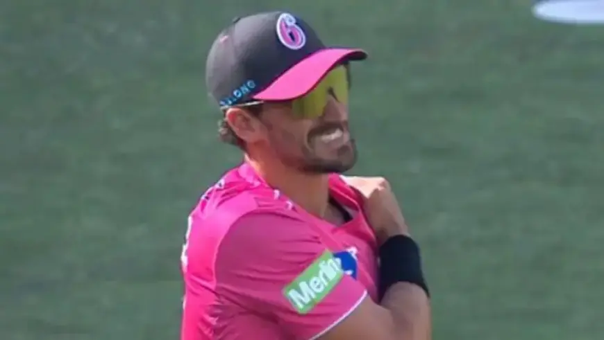 Sixers Triumph After Scorchers Struggle in Thrilling BBL Live Match