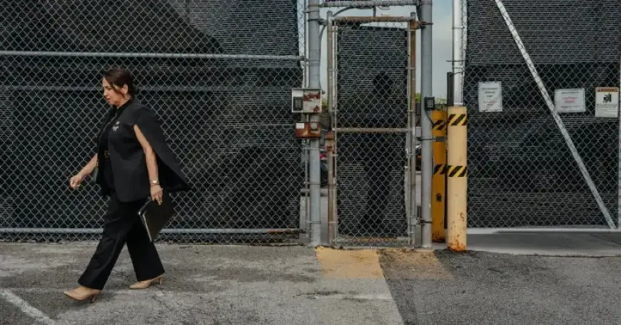 Judge Upholds Policy Limiting Lawmakers’ Access to ICE Facilities