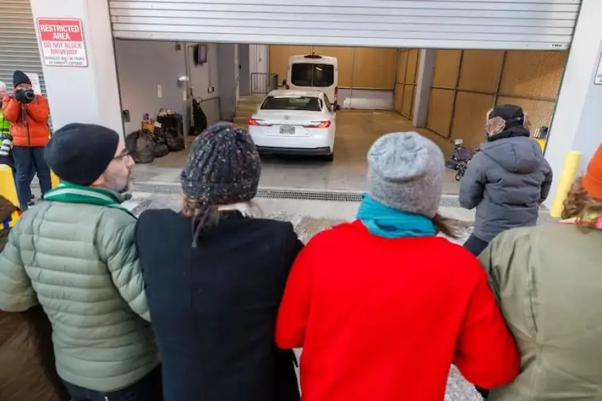 Protesters Block Center City Garage Entrance