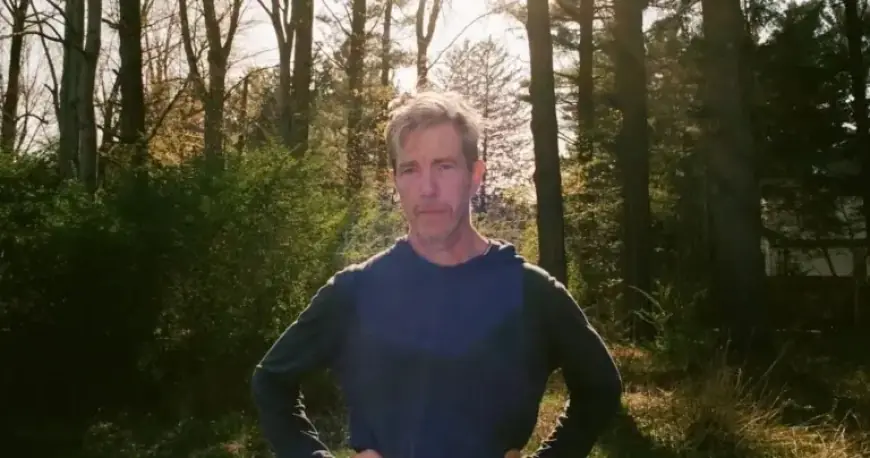 Bill Callahan Releases New Single “Stepping Out for Air”