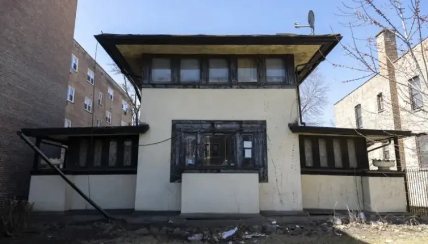 Frank Lloyd Wright Home Listed for $350,000