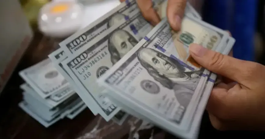 Japan Selloff and Greenland Concerns Rattle Global Bond Markets