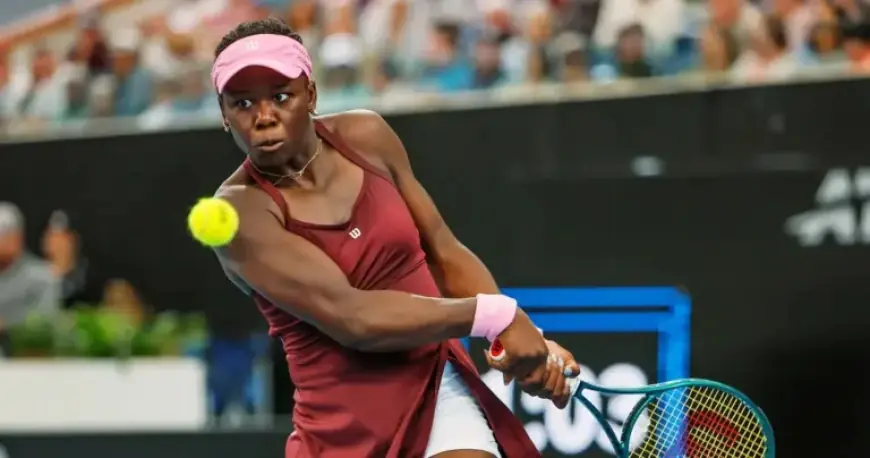 Mboko Rallies to Defeat McNally at Melbourne Tournament