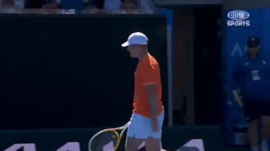 Men’s No.14 Seed Meltdown Highlights Dramatic Australian Open Day 4