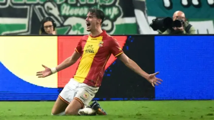 Smit Transfers to Stoke City in Landmark Move