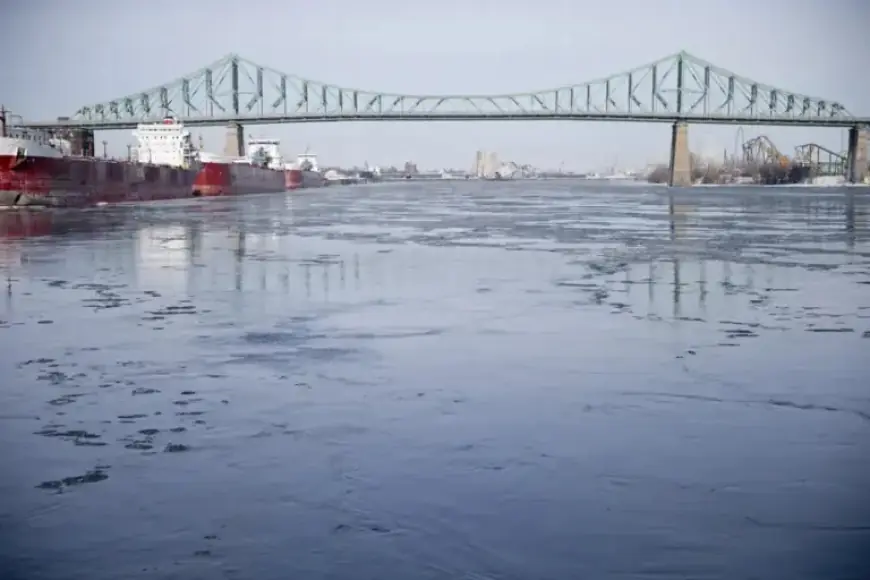 Live Updates: Jacques-Cartier Bridge Closed Due to Building Fire