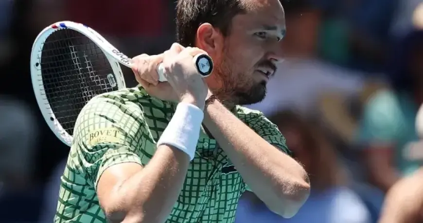 Medvedev and Rublev Overcome Setbacks to Reach Third Round