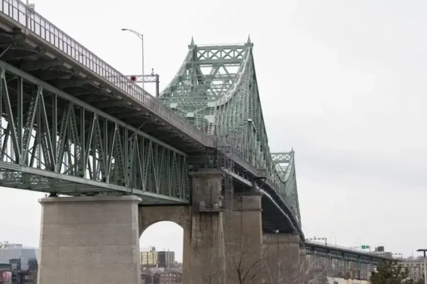 Major Fire Closes Jacques-Cartier Bridge