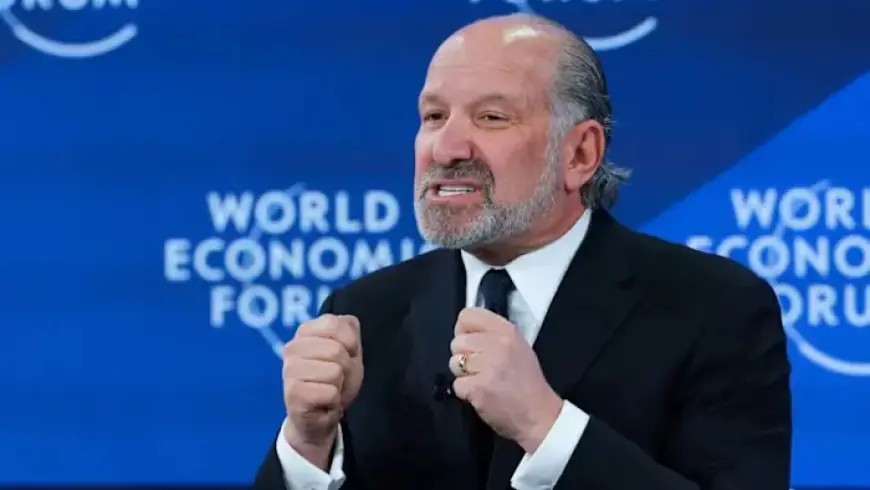 Hecklers Disrupt Howard Lutnick During World Economic Forum Dinner
