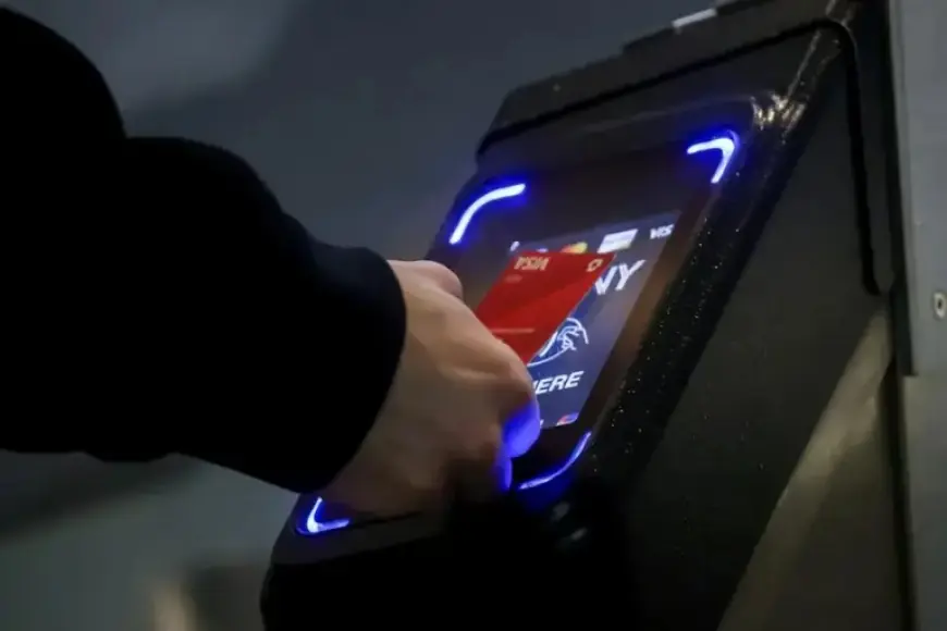 Trump Urges Congress to Limit Credit Card Rates to 10%