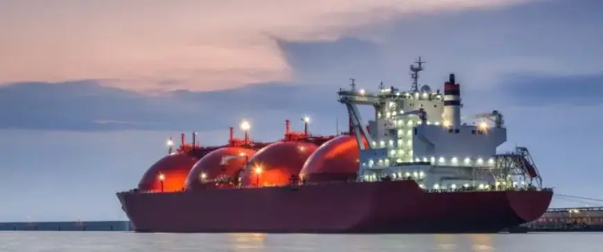 Global LNG Supply Surge Poses Immediate Market Challenges