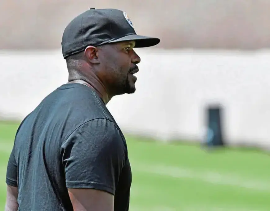 Steelers Candidate Anthony Weaver Gains Interest; Brian Flores Developments Unfold