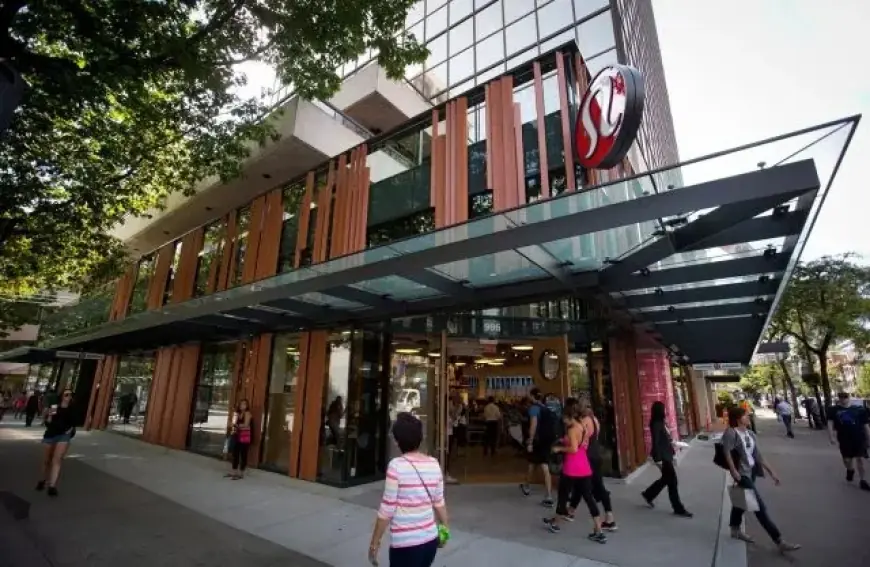 Lululemon Founder Criticizes Board for Get Low Line Issues