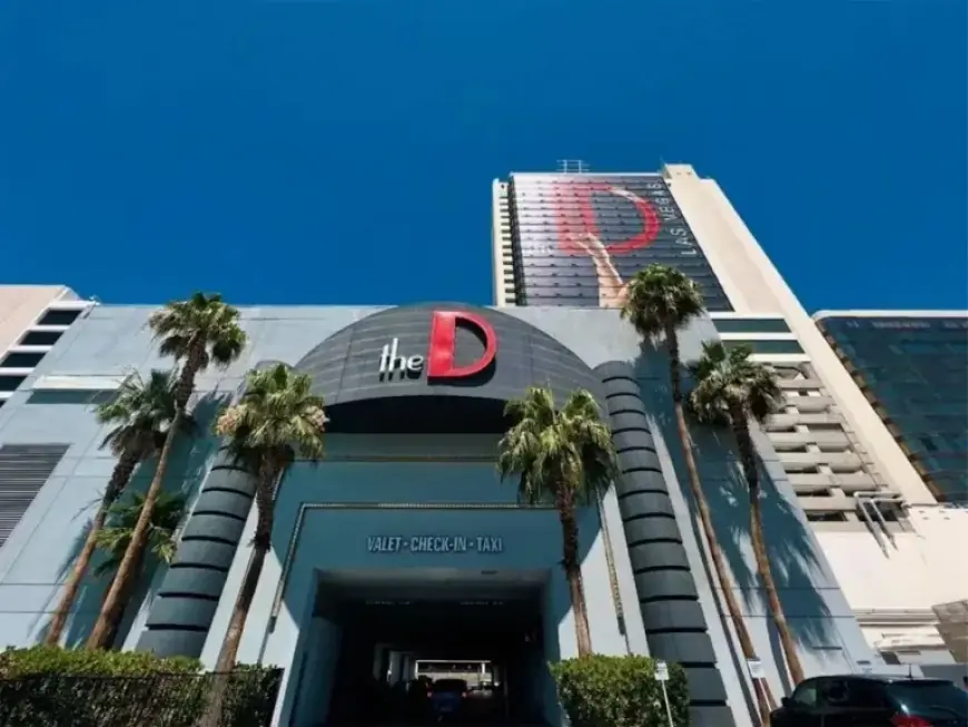 Las Vegas Casinos Accept Canadian Dollars at Par to Attract Tourists