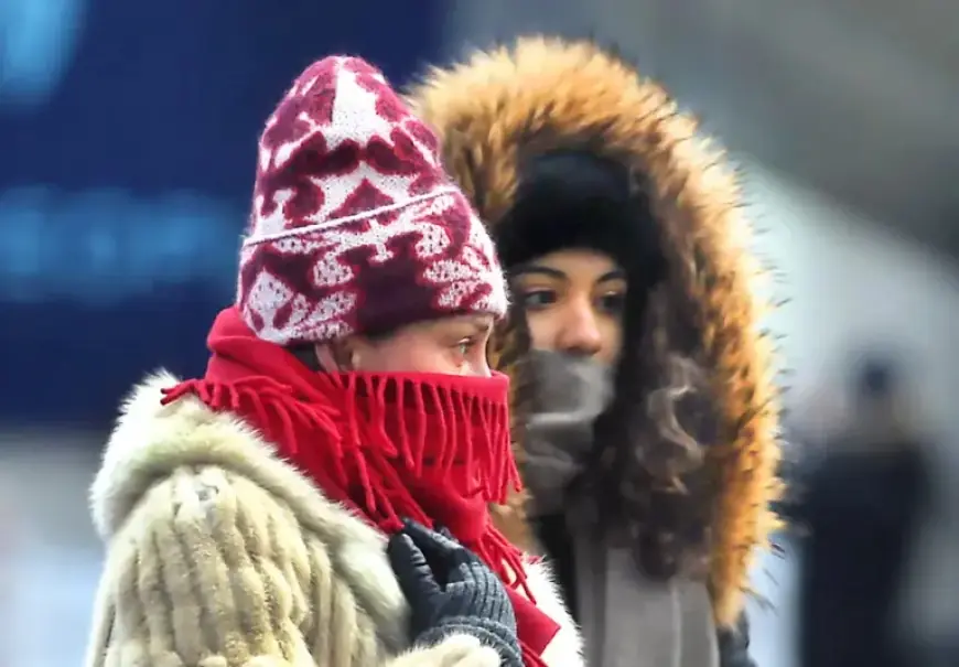 Arctic Blast Strikes Friday: Weekend Storm Timeline Revealed