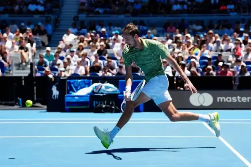 Australian Open Day Six: Medvedev Dominates Marozsan in Predictions and Tips