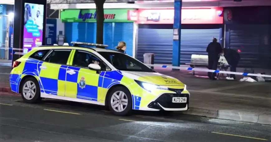 Police Respond to Shopping Centre After Axe Attack on Man