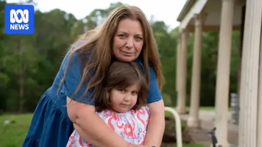 Family Honors Mystery Heroine Who Saved Daughter in Bondi Attack