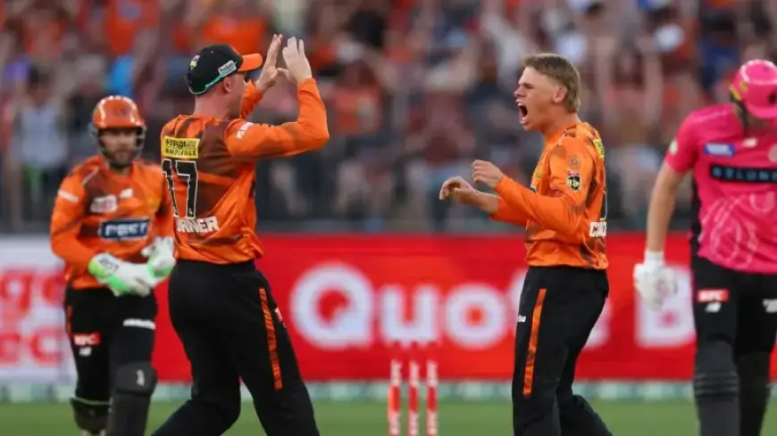 Scorchers Overcome Bat Flip Challenges with Confidence