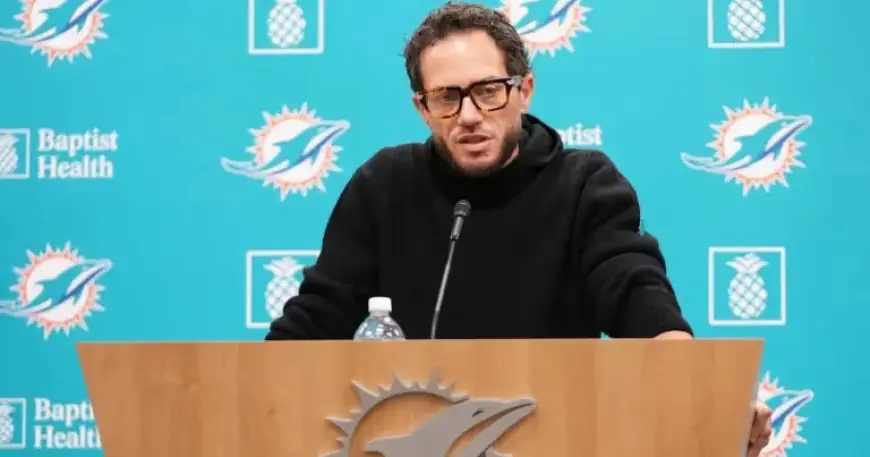 Chargers Hire Former Dolphins Coach McDaniel as Offensive Coordinator