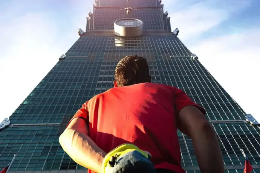 Alex Honnold Challenges Taipei 101 Live on Netflix: Tougher Than El Capitan?