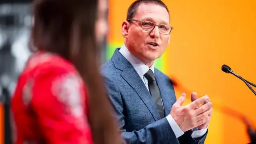 Avi Lewis Targets AI Data Centres in NDP Leadership Bid