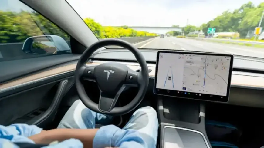 Tesla Retires Autopilot, Introduces $99/Month Lane-Keeping Feature