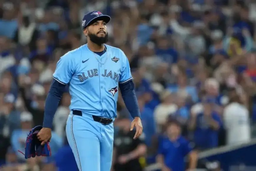 White Sox Sign Seranthony Domínguez to Strengthen Pitching Roster