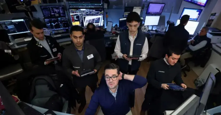 Tech Stocks Boost S&P and Nasdaq, But Intel Drop Limits Gains