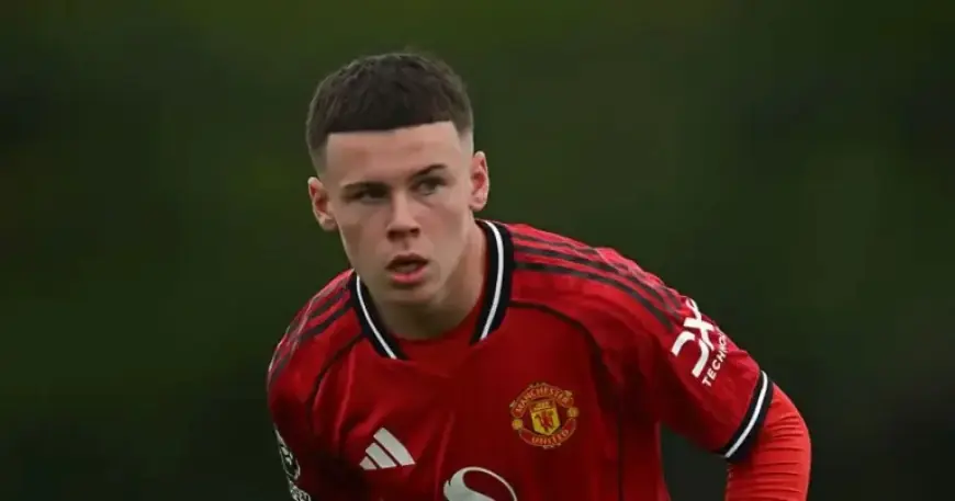 Kai Rooney Teases Major Man United News in Cryptic Message with Dad Wayne