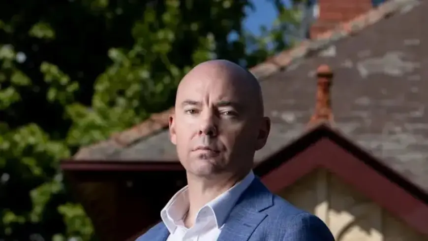 Agents Withdraw Support, Sparking Auction Rules Showdown