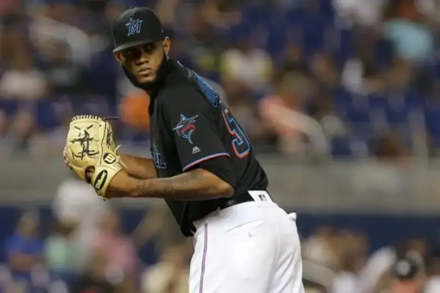 Red Sox Secure Tayron Guerrero in Minor League Agreement