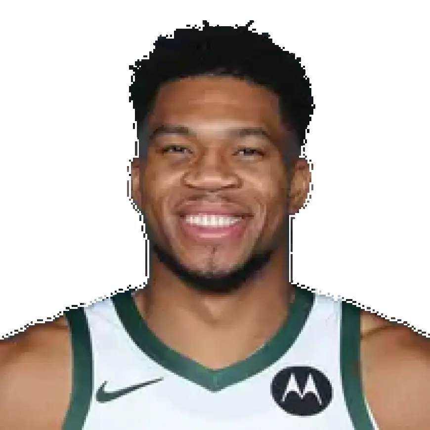 Giannis Antetokounmpo Injures Calf in Friday’s Game