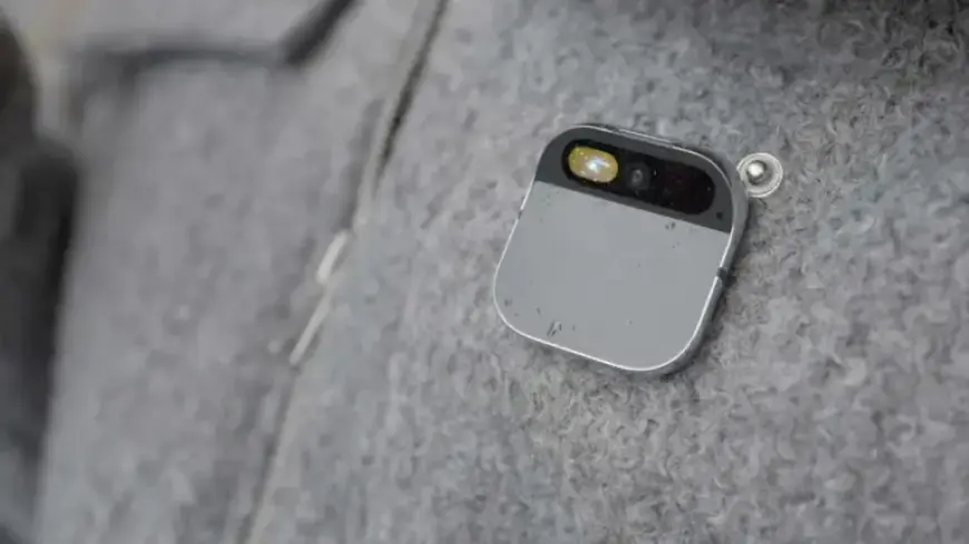 Apple Develops AI Wearable the Size of an AirTag