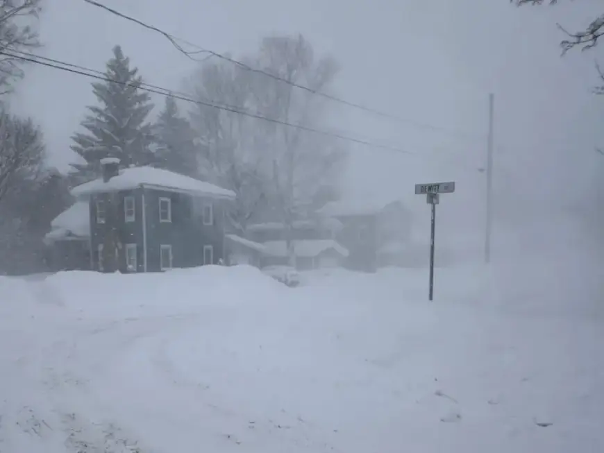 Major Winter Storm Forces Cancellation of Over 8,000 U.S. Flights