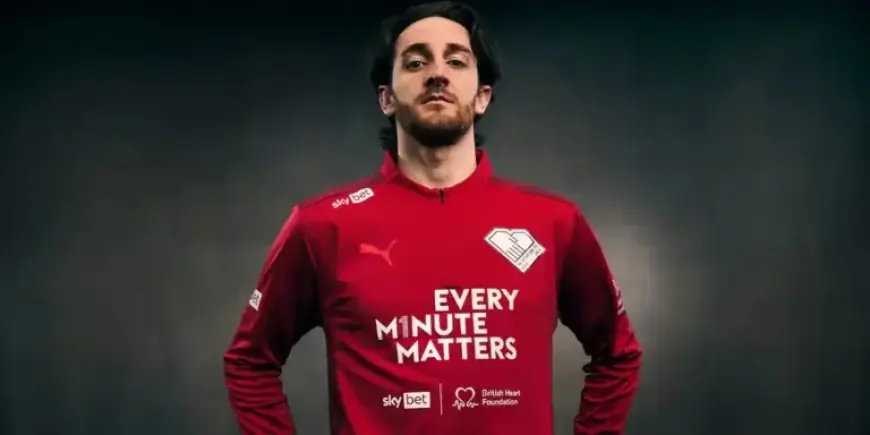 QPR Match Delayed by One Minute for Kick-Off