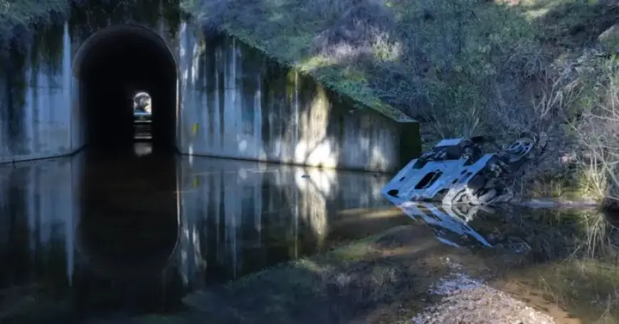 Photographer Captures Crucial Image of Spain Train Crash