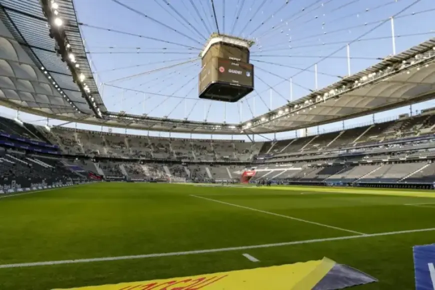 Kalimuendo Returns; Theate Benched